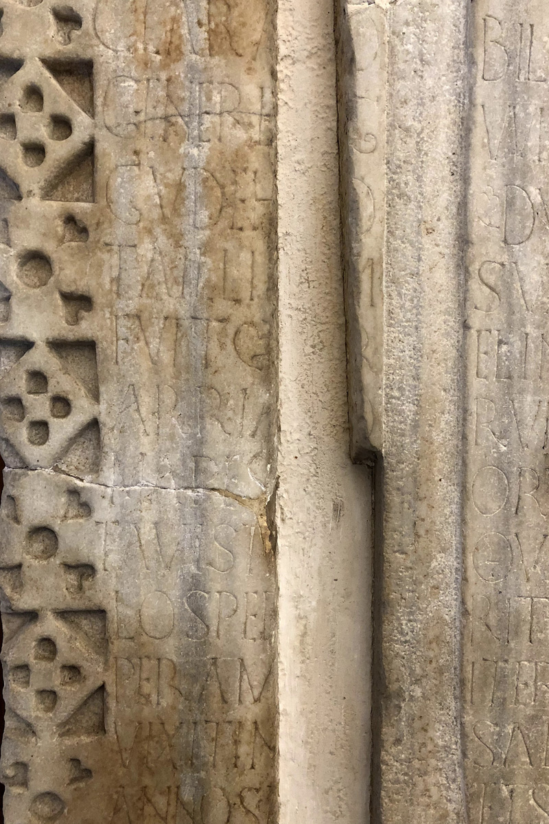 アンティークショップ | cross and borderのトップ画像5